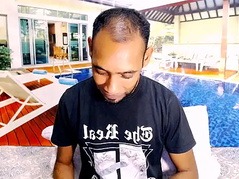 Snapshot of IndianMagicMike chatting on 11-20-25, 05:30 IndianMagicMike online show from 11-20-25, 05:30