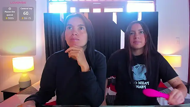 Sofy and Mia online show from 11-04-25, 12:20