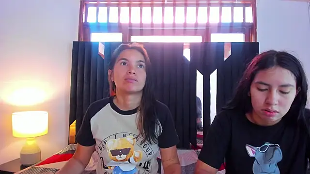 Sofy and Mia online show from 10-15-25, 12:02