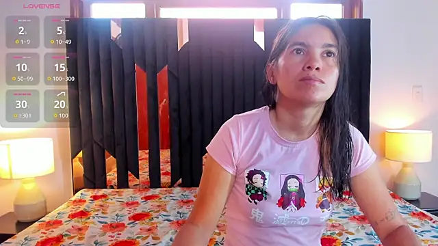 Sofy and Mia online show from 11-26-25, 12:38