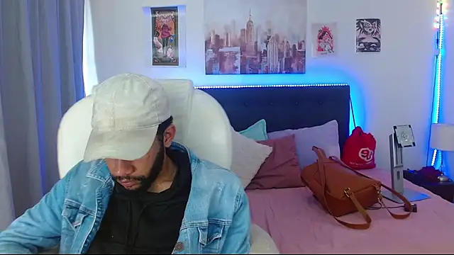 andresnoir  online show from 12-22-25, 01:55