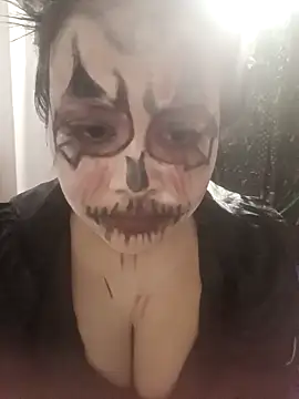 Snapshot of Beauty_Queen_Soniya chatting on 10-29-25, 02:27 Beauty Queen Soniya online show from 10-29-25, 02:27