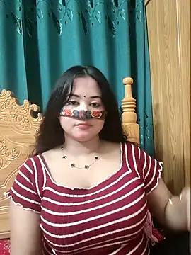Snapshot of Beauty_Queen_Soniya chatting on 05-20-26, 09:56 Beauty Queen Soniya online show from 05-20-26, 09:56