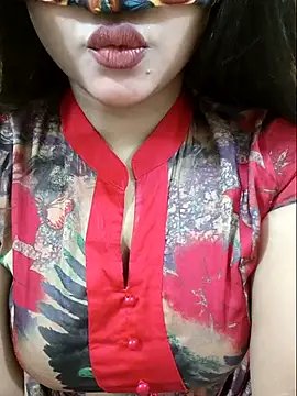 Snapshot of Beauty_Queen_Soniya chatting on 04-25-26, 07:22 Beauty Queen Soniya online show from 04-25-26, 07:22