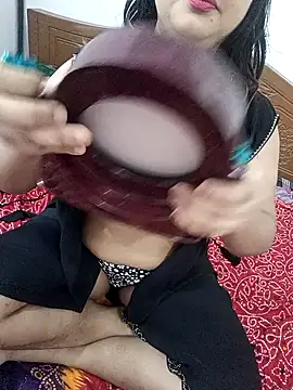 Beauty Queen Soniya online show from 11-19-25, 02:11