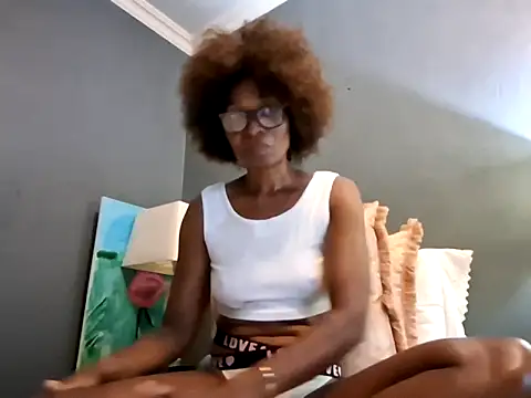 Snapshot of NaughtyCouga chatting on 02-18-26, 05:05 NaughtyCouga online show from 02-18-26, 05:05