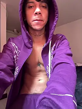 Snapshot of ErosDominant chatting on 02-08-26, 02:37 ErosDominant online show from 02-08-26, 02:37