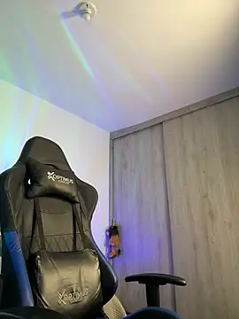 Dave-Max01 online show from 11-14-25, 10:30