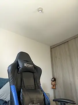 Dave-Max01 online show from 11-09-25, 04:22