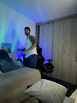 Dave-Max01 online show from 11-23-25, 02:43