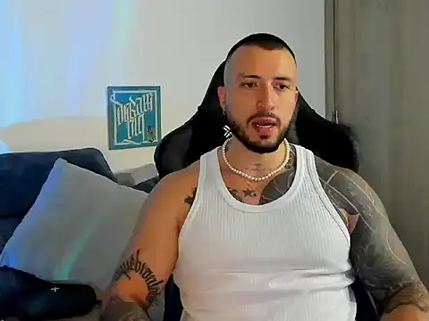 Dave-Max01 online show from 11-08-25, 02:37