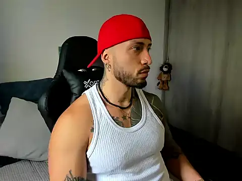 Dave-Max01 online show from 11-08-25, 03:37