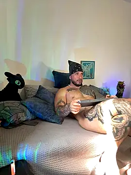 Dave-Max01 online show from 11-11-25, 02:01