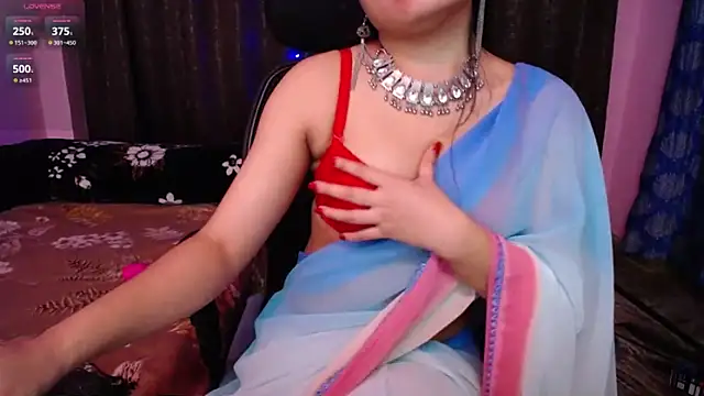 Hot Hazel online show from 12-20-25, 05:49