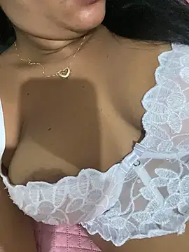 Snapshot of Brunamorenago chatting on 05-05-26, 01:47 Brunamorenago online show from 05-05-26, 01:47