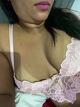 Snapshot of Brunamorenago chatting on 05-17-26, 12:54 Brunamorenago online show from 05-17-26, 12:54