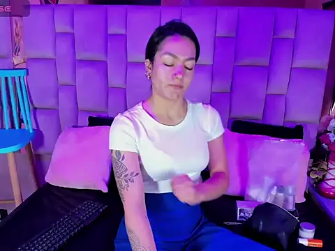 Gisell Squirt  online show from 12-15-25, 12:11