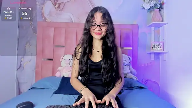 Isis Blaze online show from 03-20-26, 03:40