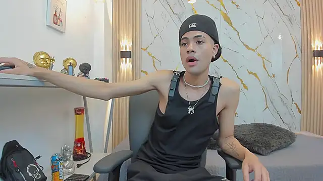 JacobBlackwell  online show from 02-23-26, 07:47