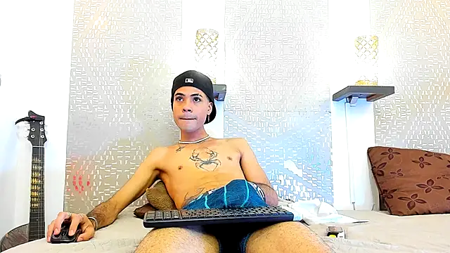 Snapshot of JacobBlackwell_ chatting on 10-13-25, 08:05 JacobBlackwell online show from 10-13-25, 08:05