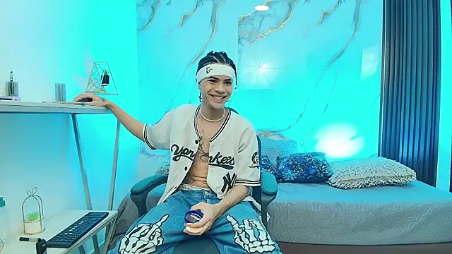 JacobBlackwell  online show from 03-03-26, 03:35