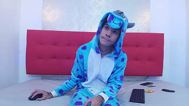 JacobBlackwell  online show from 10-31-25, 11:51