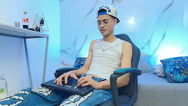 JacobBlackwell  online show from 03-02-26, 05:08