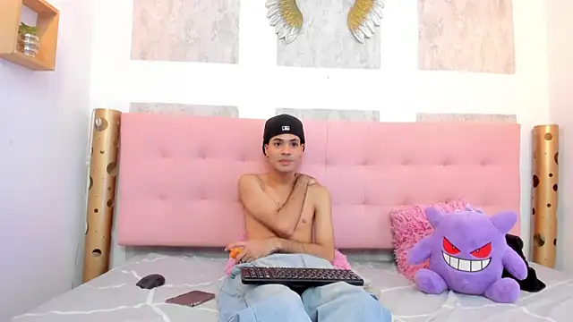 JacobBlackwell  online show from 11-03-25, 07:35