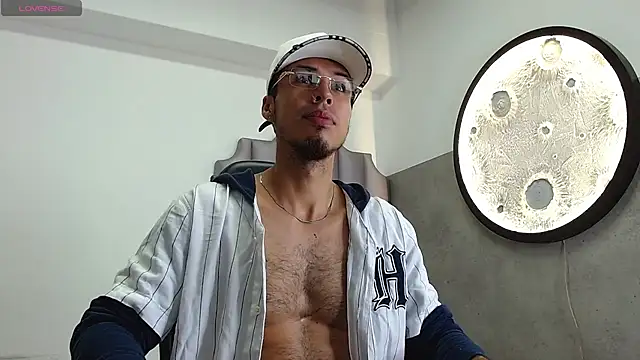 Rurik Jones online show from 10-23-25, 11:31