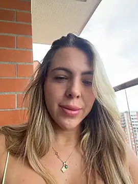 Snapshot of camila_vanucci- chatting on 05-29-26, 03:07 camila vanucci- online show from 05-29-26, 03:07