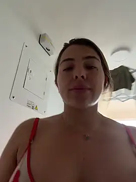 camila vanucci- online show from 12-20-25, 03:04