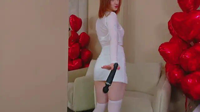 JessiJull online show from 02-12-26, 05:13