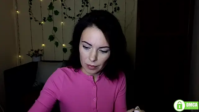 Snapshot of Rita_lovvylyou chatting on 10-20-25, 05:31 Rita lovvylyou online show from 10-20-25, 05:31