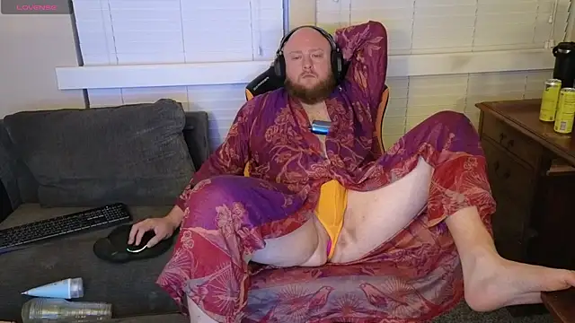 Snapshot of theballboy1 chatting on 07-01-26, 09:53 theballboy1 online show from 07-01-26, 09:53
