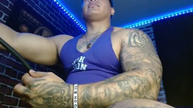 jordan bigcock  online show from 11-02-25, 07:52