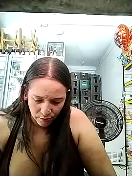 Snapshot of bighottits chatting on 10-08-25, 06:52 bighottits online show from 10-08-25, 06:52
