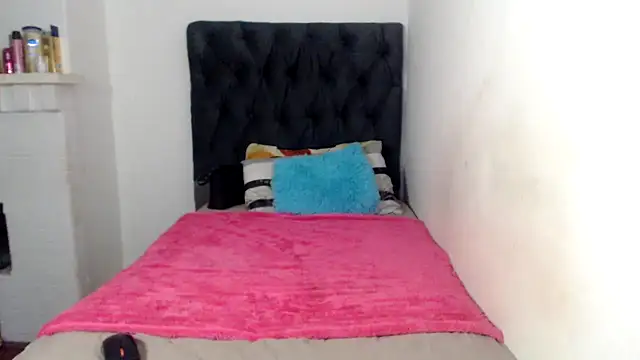 MissLola026 online show from 01-14-26, 06:50