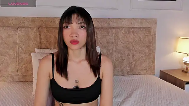 Snapshot of celeste_collins_ chatting on 05-16-26, 04:22 celeste collins online show from 05-16-26, 04:22