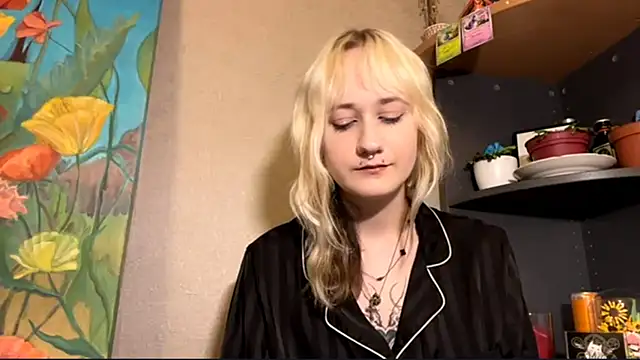Snapshot of Ulemonala_Cute chatting on 10-09-25, 05:13 Ulemonala Cute online show from 10-09-25, 05:13