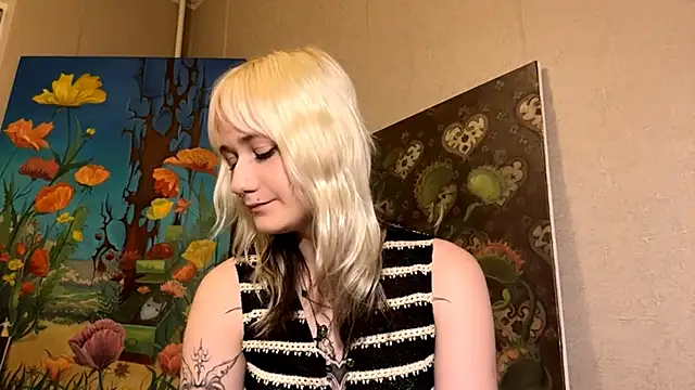 Snapshot of Ulemonala_Cute chatting on 10-13-25, 05:25 Ulemonala Cute online show from 10-13-25, 05:25