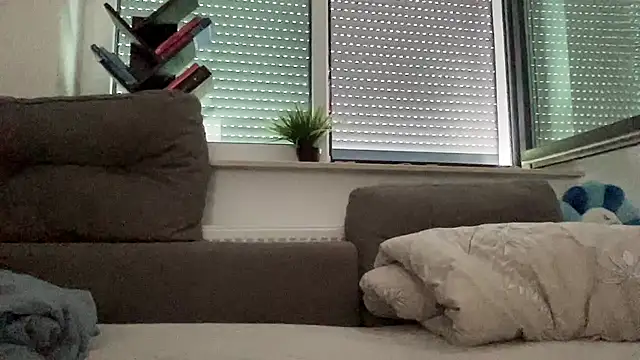 goddesemiiyy online show from 10-10-25, 01:01