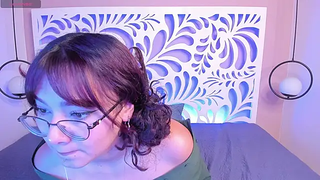 sunny maya  online show from 11-29-25, 05:40