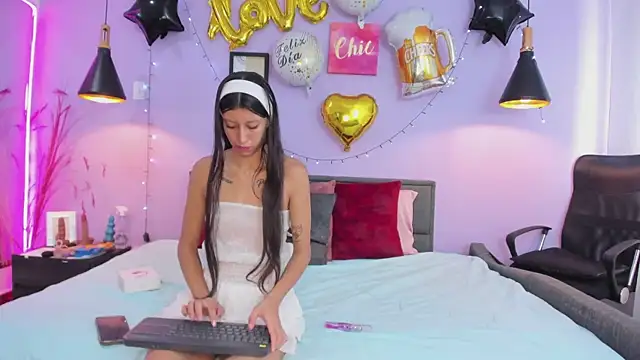 Snapshot of Jiwoo_Dodoy_ chatting on 10-16-25, 01:52 Jiwoo Dodoy online show from 10-16-25, 01:52