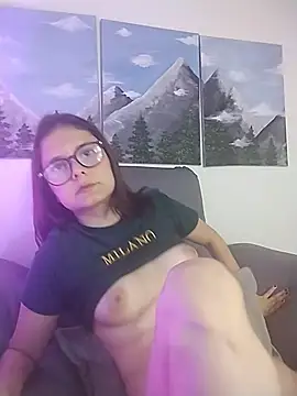 Snapshot of CarlaLorez chatting on 12-01-25, 04:41 CarlaLorez online show from 12-01-25, 04:41