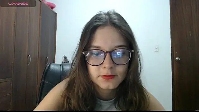 CarlaLorez online show from 04-23-26, 01:01