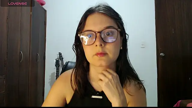 Snapshot of CarlaLorez chatting on 05-07-26, 11:52 CarlaLorez online show from 05-07-26, 11:52