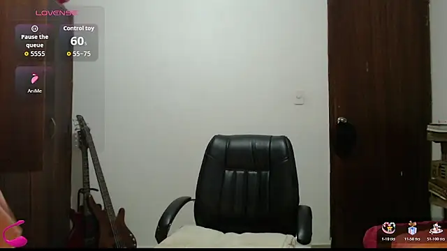 Snapshot of CarlaLorez chatting on 06-03-26, 01:39 CarlaLorez online show from 06-03-26, 01:39