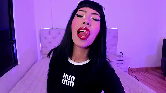 Snapshot of Nina_fox_0691 chatting on 05-22-26, 03:15 Nina fox 0691 online show from 05-22-26, 03:15