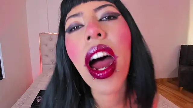 Nina fox 0691 online show from 04-12-26, 01:03