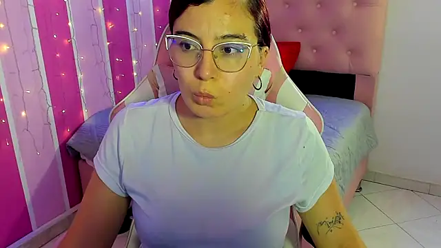 allison mc online show from 11-08-25, 03:54